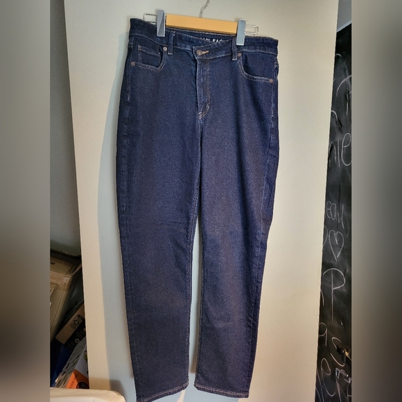 American Eagle Women Mom Jeans ,size 8 (30x29) - Picture 2 of 4